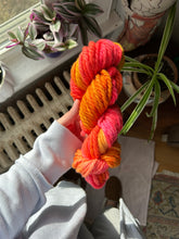 Load image into Gallery viewer, Super Bulky Weight - Andean Highland Wool
