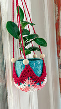 Load image into Gallery viewer, Plant Hanger - Pink and Fuschia
