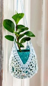 Plant Hanger - Light Blue and Green