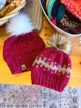 Load image into Gallery viewer, Chunky Daisy Beanie - Red
