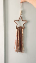 Load image into Gallery viewer, Wall Hanging - Shooting Star (mauve)

