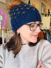 Load image into Gallery viewer, Chunky Beanie - Blue and Brown
